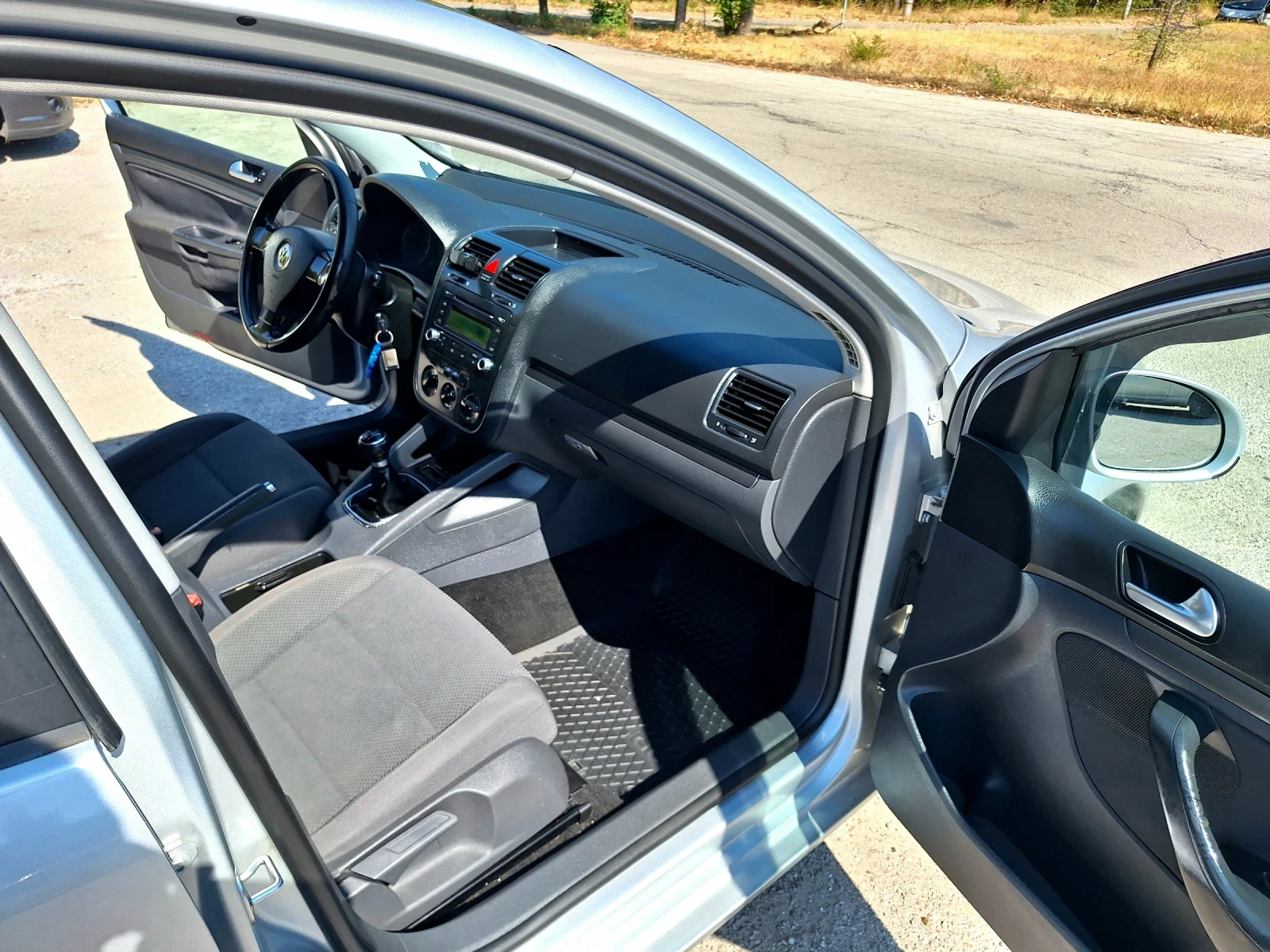 VW Golf 5 1.6 2006 EURO 4, снимка 11 - Автомобили и джипове - 56046999