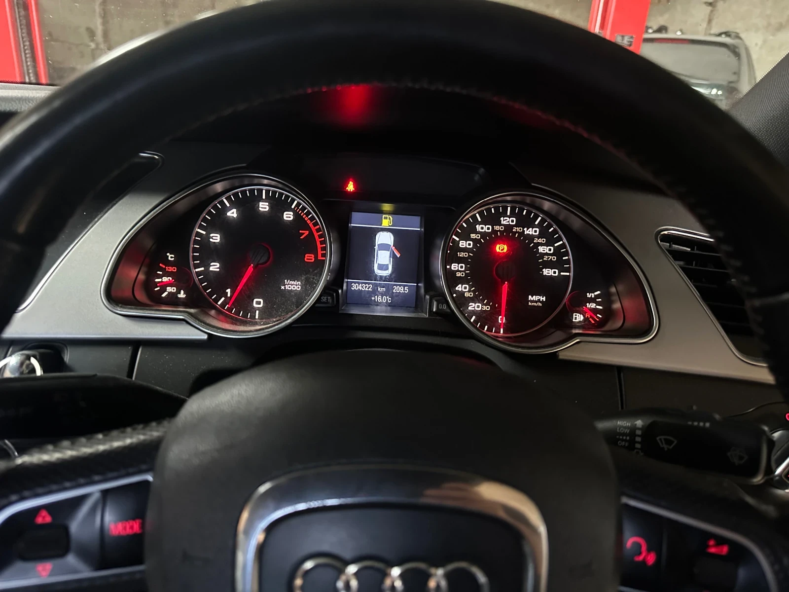 Audi A5 2.0 TFSI, снимка 8 - Автомобили и джипове - 56233759