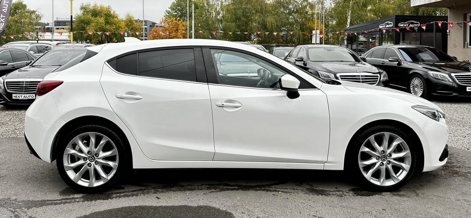 Mazda 3 2.2D 150HP EURO6 BOSE ПОДГРЕВ, снимка 4 - Автомобили и джипове - 56504079
