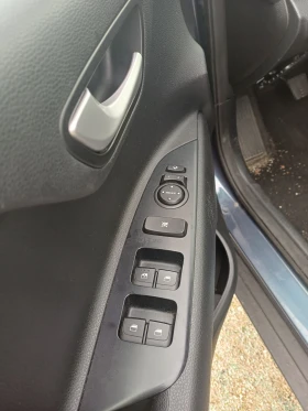 Kia Stonic 1.0i turbo GDI-100кс, снимка 10