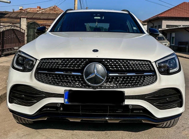 Mercedes-Benz GLC 200 4 MATIC Night Package AMG Line Mild Hybrid , снимка 1 - Автомобили и джипове - 47380297