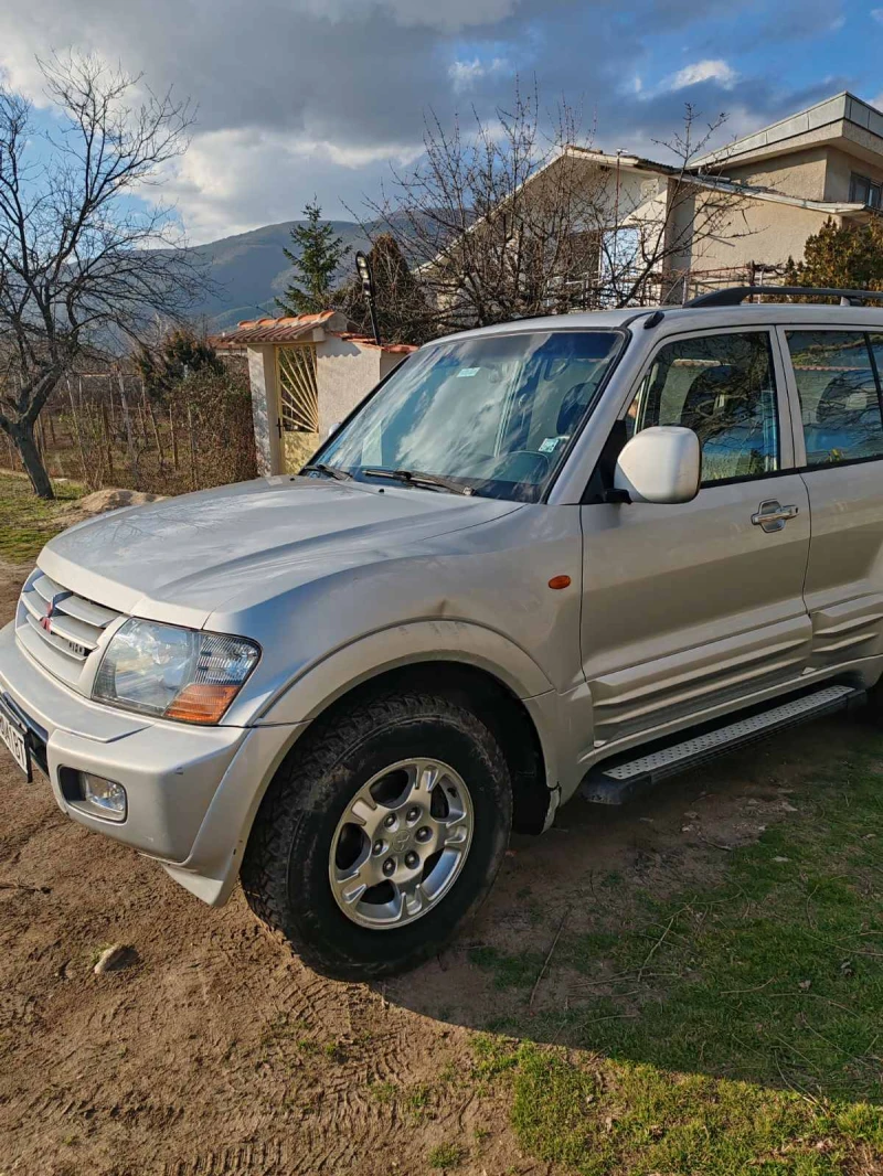 Mitsubishi Pajero, снимка 9 - Автомобили и джипове - 49316529