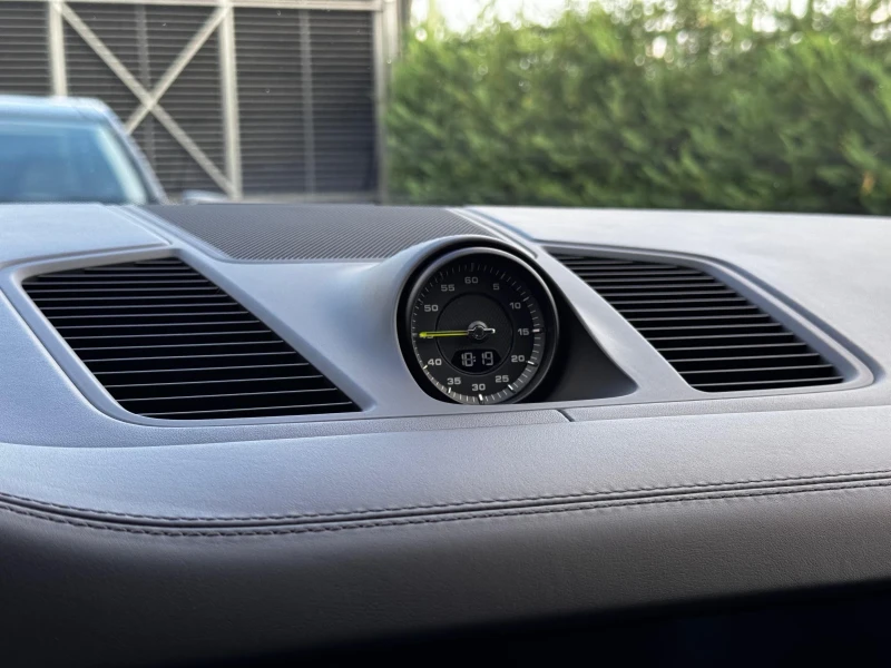 Porsche Cayenne, снимка 17 - Автомобили и джипове - 52284672