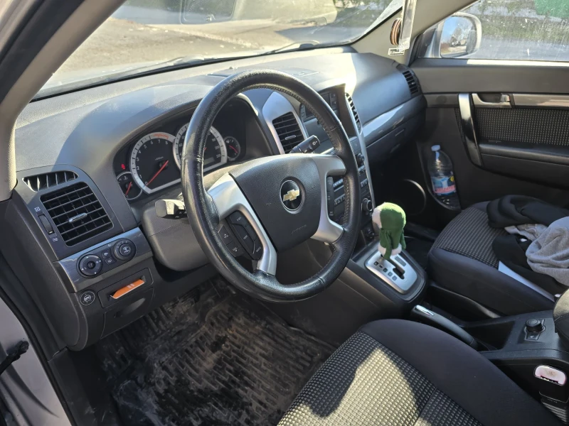 Chevrolet Captiva, снимка 7 - Автомобили и джипове - 53074592