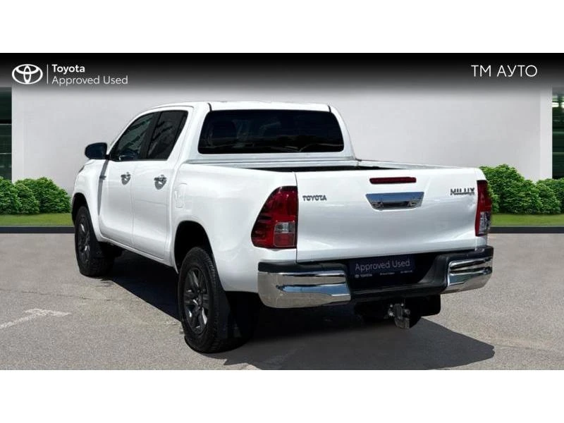 Toyota Hilux 2.4 D-4D AWD CVT EXECUTIVE, снимка 2 - Автомобили и джипове - 54862795