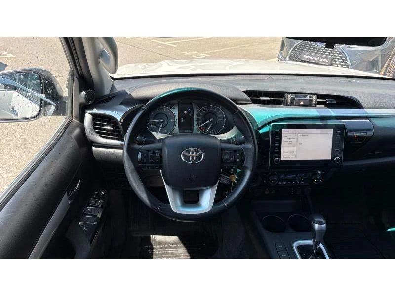 Toyota Hilux 2.4 D-4D AWD CVT EXECUTIVE, снимка 9 - Автомобили и джипове - 54862795