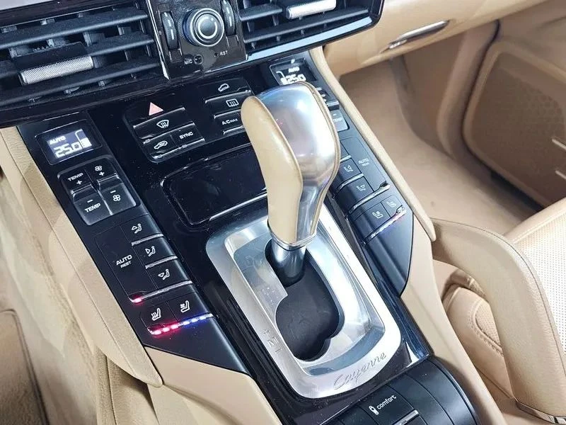 Porsche Cayenne, снимка 9 - Автомобили и джипове - 56727707