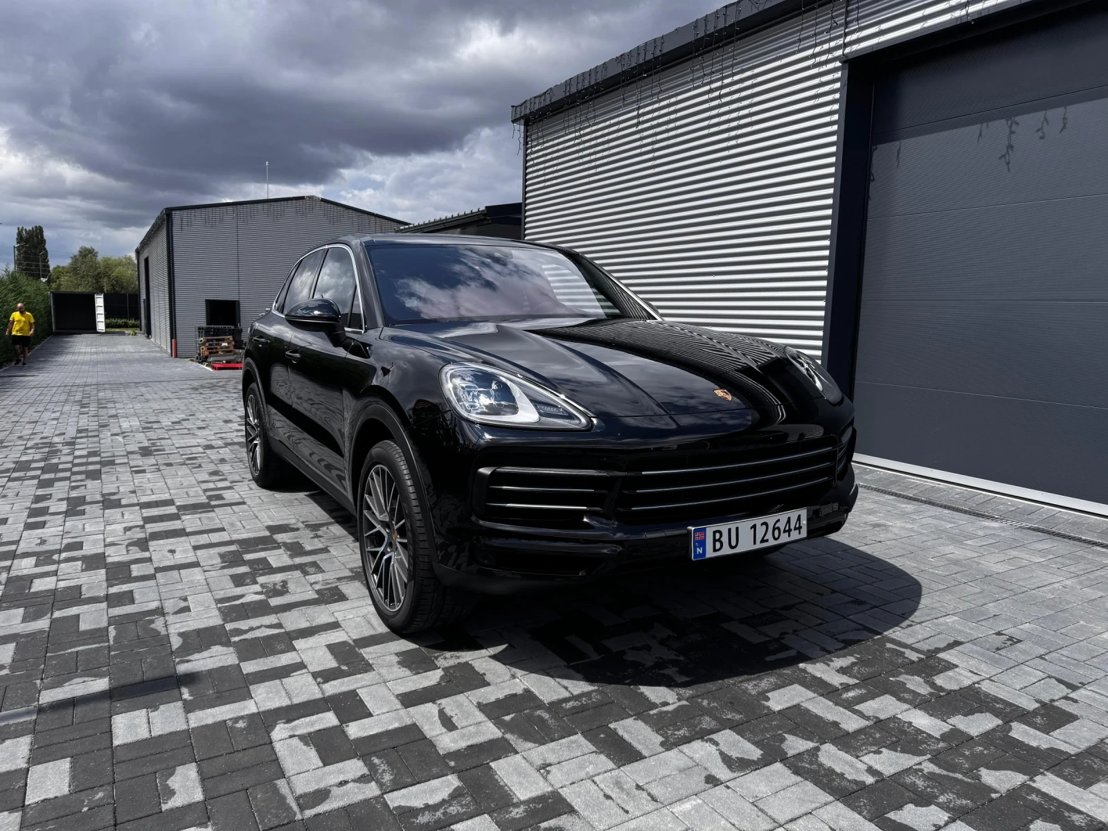 Porsche Cayenne  - изображение 5