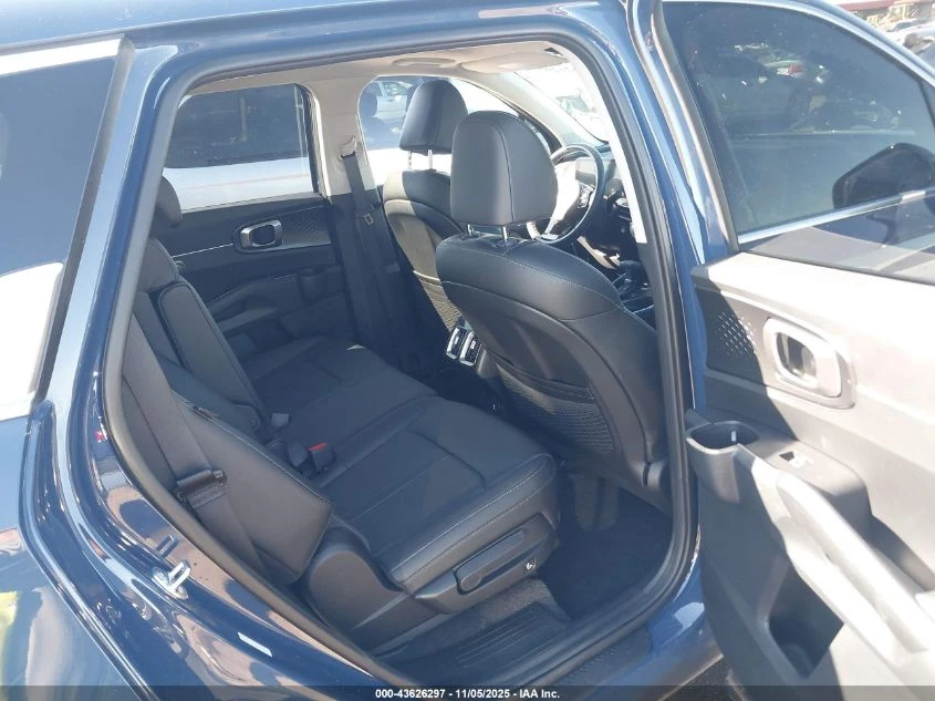 Kia Sorento 2.5L I-4 DI, DOHC, VVT, 191HP Front Wheel Drive | Mobile.bg � ����������� 14