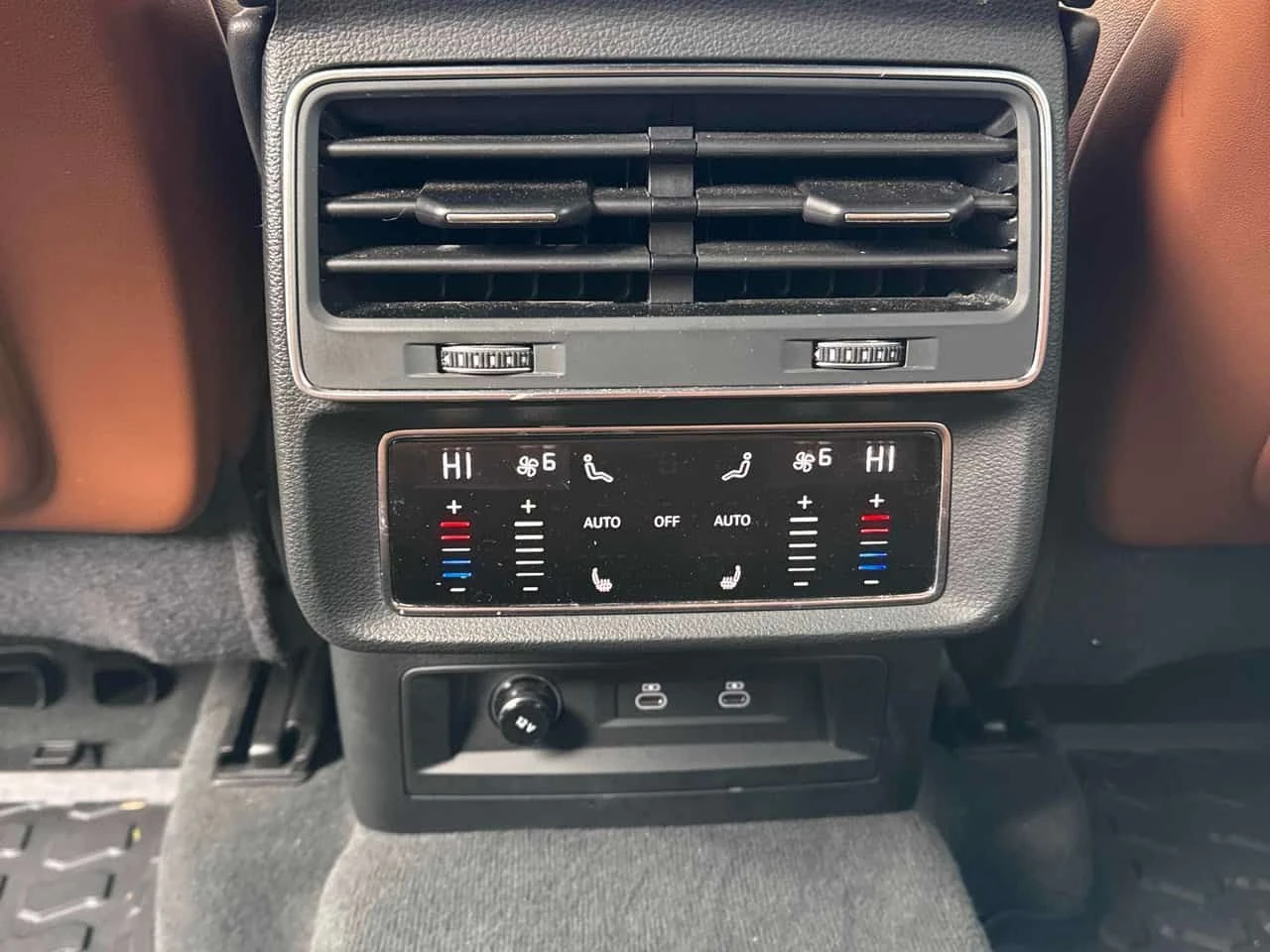 Audi Q7 * Progressiv * CARFAX * БЕЗ ПЪРВОНАЧАЛНА ВНОСКА, снимка 17 - Автомобили и джипове - 53728851