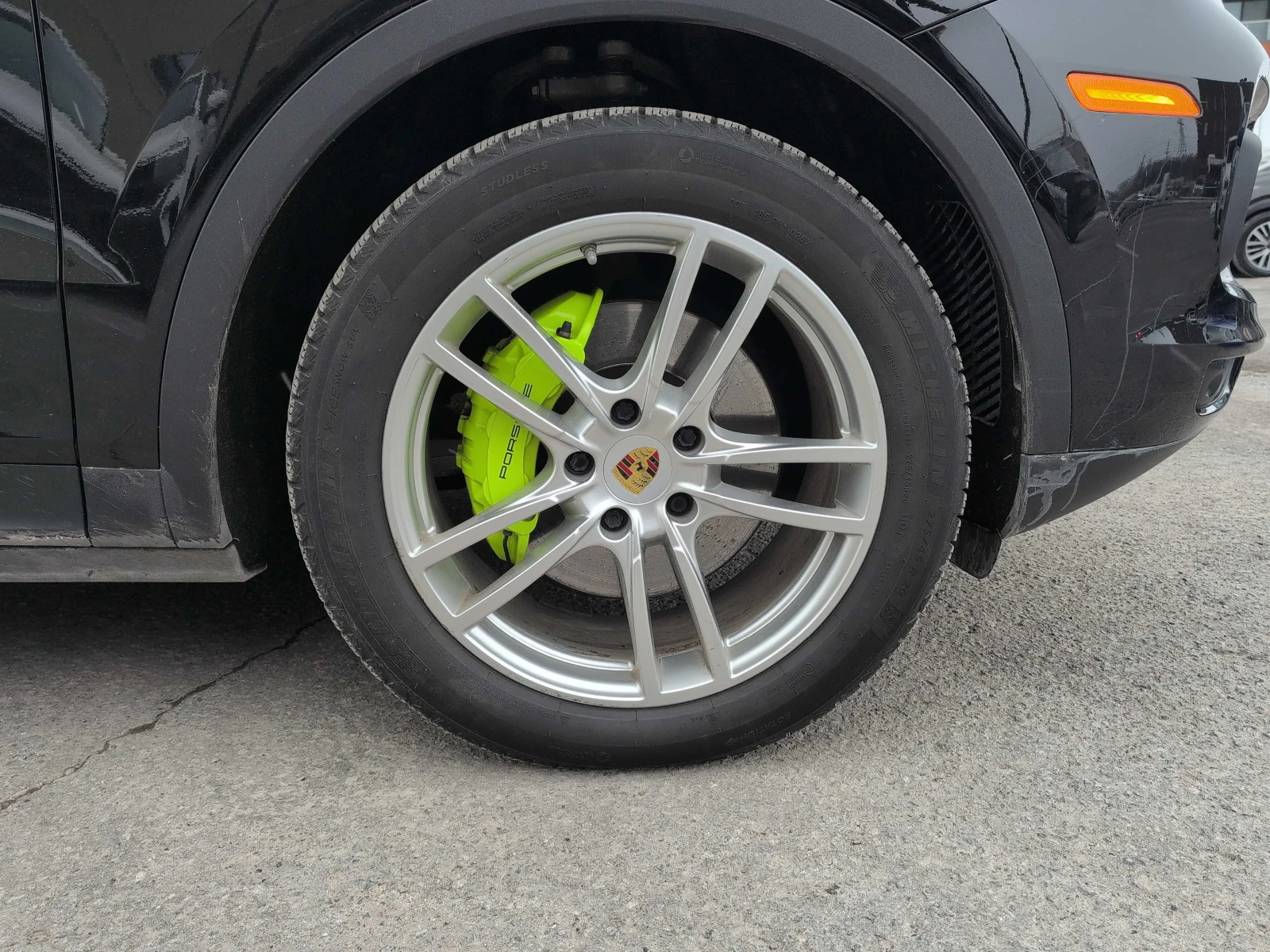 Porsche Cayenne E-Hybrid * * CARFAX * * АВТО КРЕДИТ * * , снимка 9 - Автомобили и джипове - 53967293