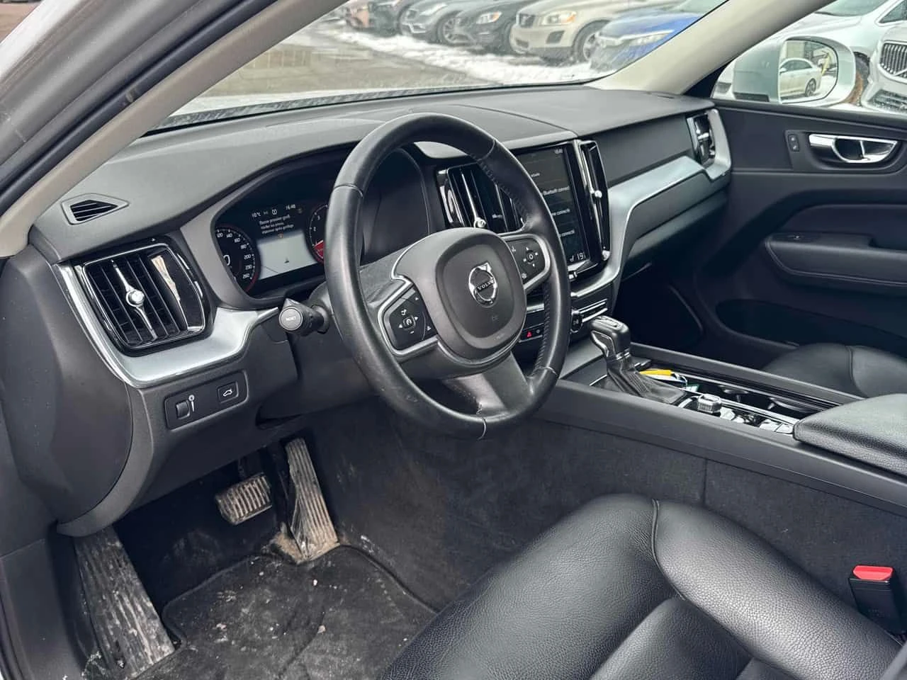 Volvo XC60 * Momentum * CARFAX *  Подгрев *  Панорама * , снимка 5 - Автомобили и джипове - 54039391