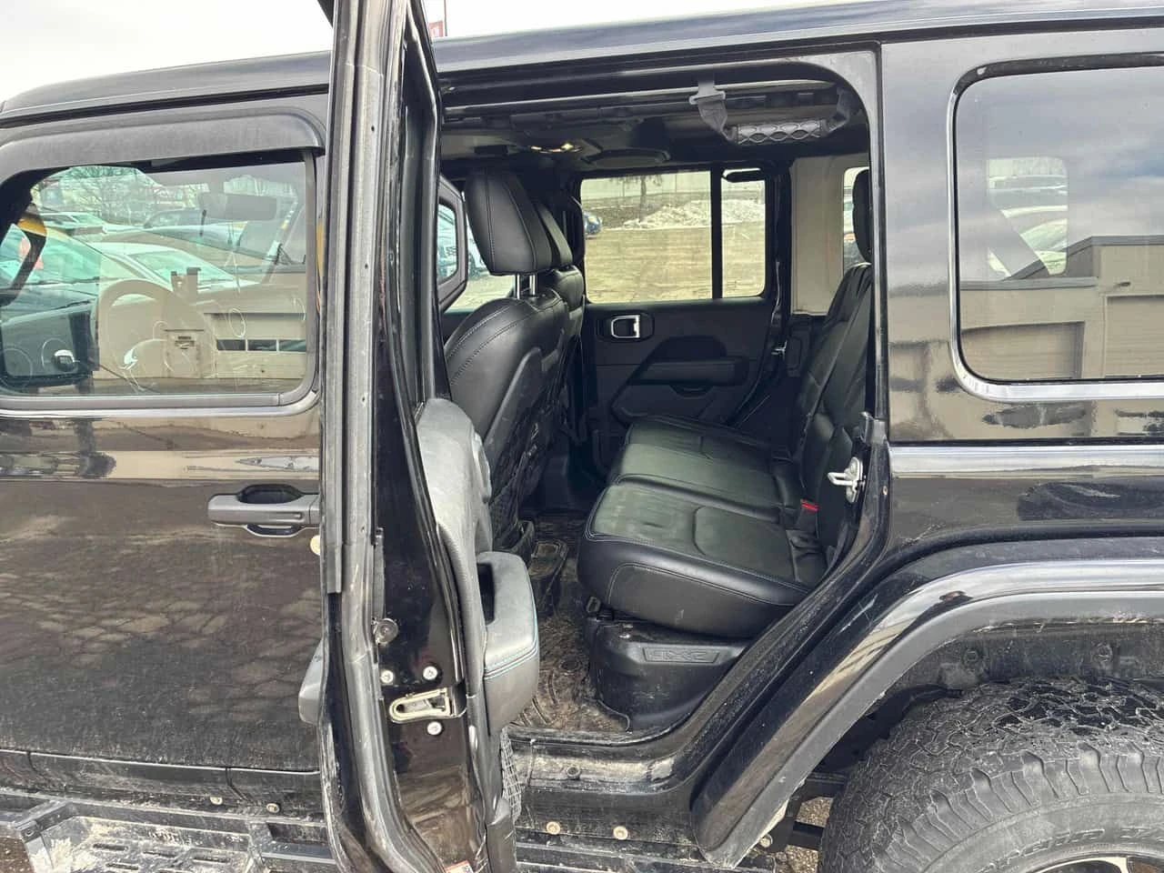 Jeep Wrangler * Unlimited Rubicon* PANO* KEYLESS* ПОДГРЕВ* , снимка 14 - Автомобили и джипове - 54064607