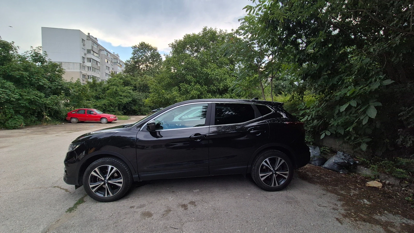Nissan Qashqai, снимка 8 - Автомобили и джипове - 55507383