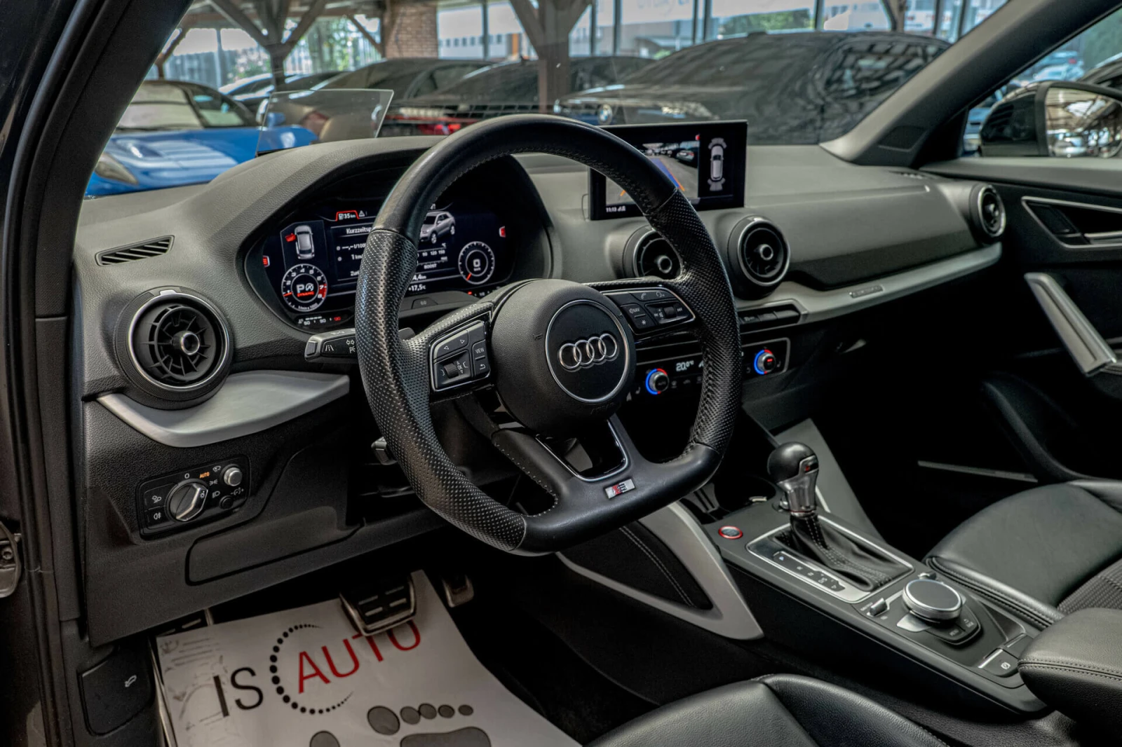 Audi Q2 SQ2/2.0TFSI/Bang&Olufsen/HuD/Virtual/Dist./Side As, снимка 8 - Автомобили и джипове - 55824777