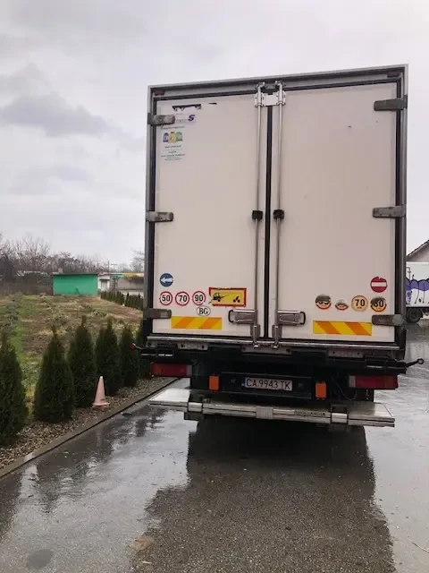 Iveco Stralis AT26S360, снимка 12 - Камиони - 54661971