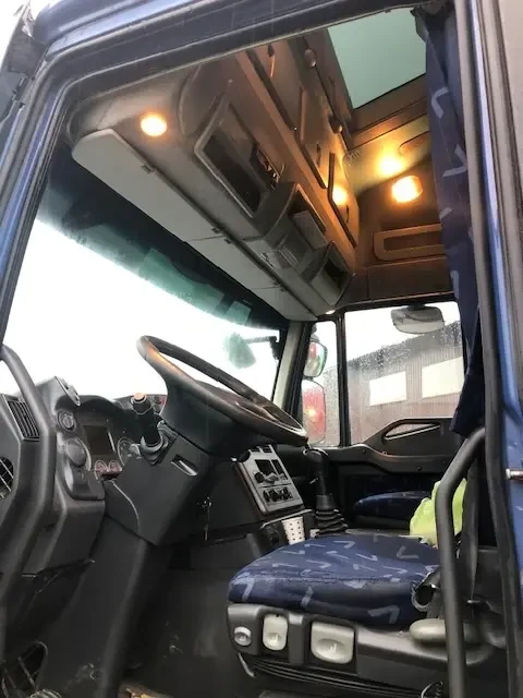 Iveco Stralis AT26S360, снимка 7 - Камиони - 54661971