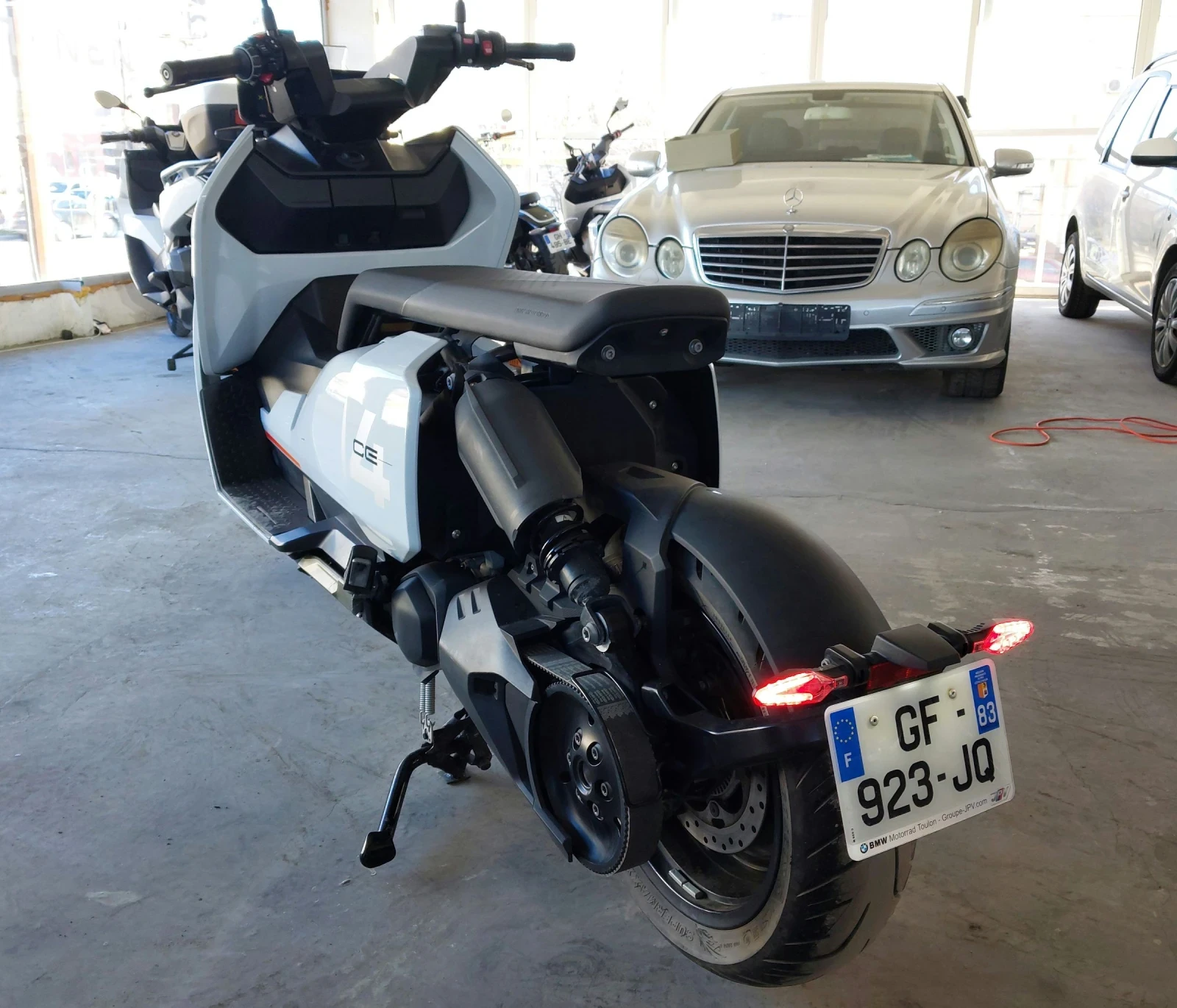 BMW C Е04 - изображение 4