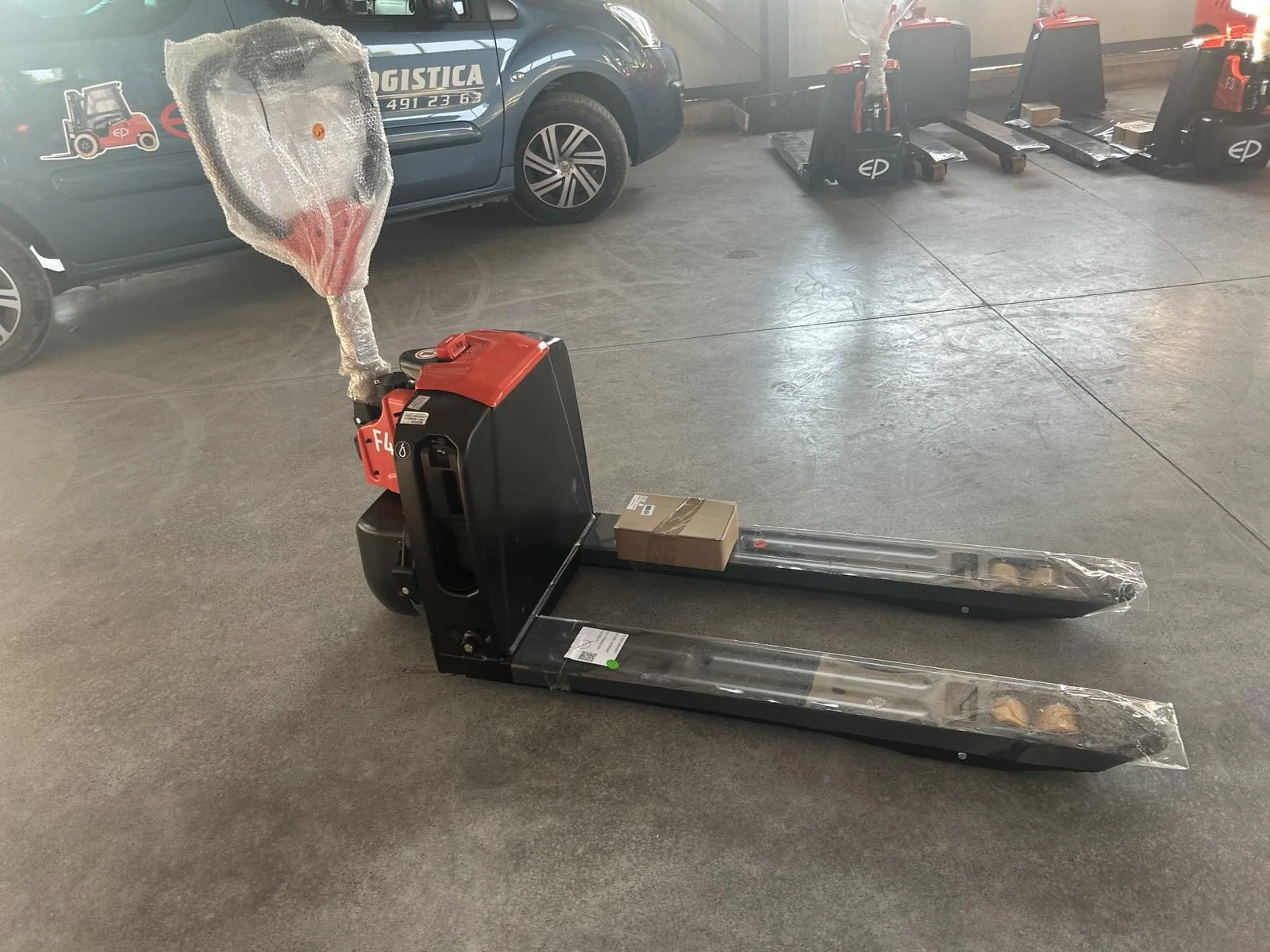  EP Equipment F4 | Mobile.bg   5