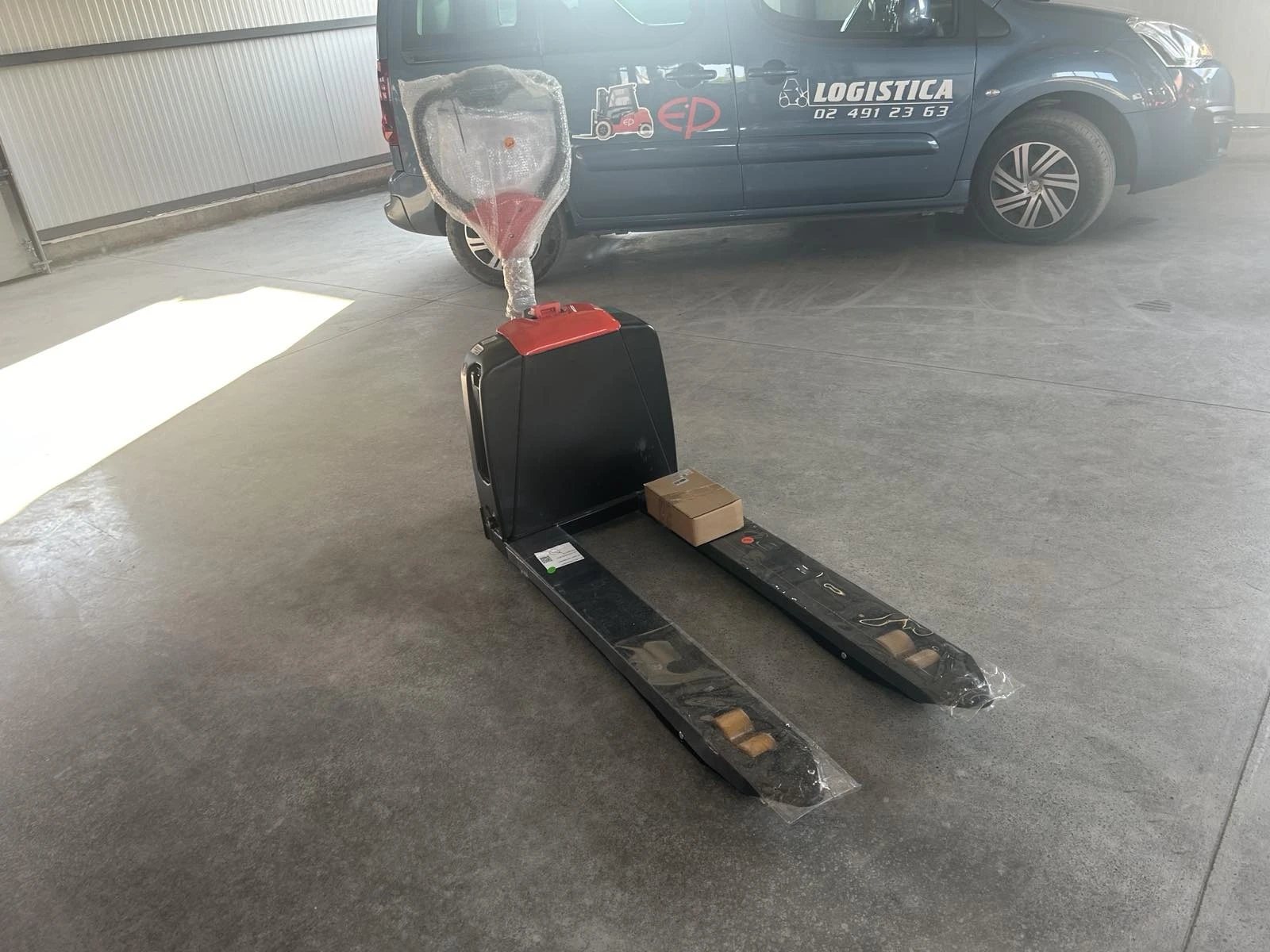  EP Equipment F4 | Mobile.bg   6