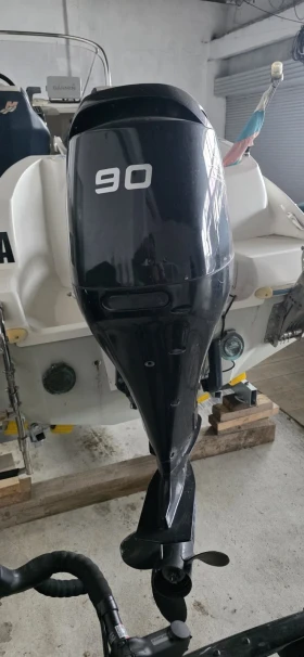 Моторна яхта Quicksilver 555 COMMANDER, снимка 8