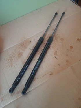 Амортисьори заден капак Фолксваген Голф 7