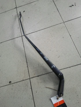 Рамо чистачка дясно Пежо 206 1.4хди