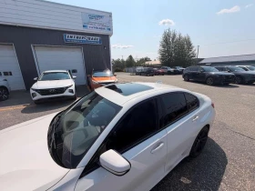 BMW 330 I XDRIVE / КОЖА / ПАНОРАМА / MEMORY , снимка 10