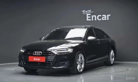 ������ Audi S8