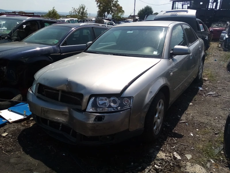 Audi A4, снимка 2 - Автомобили и джипове - 37730555