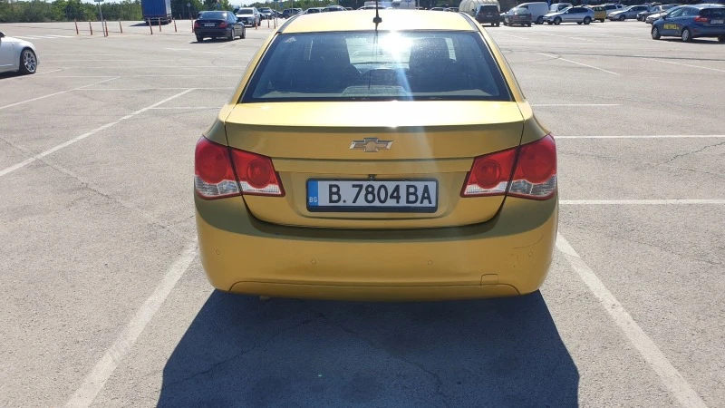 Chevrolet Cruze, снимка 4 - Автомобили и джипове - 46553646