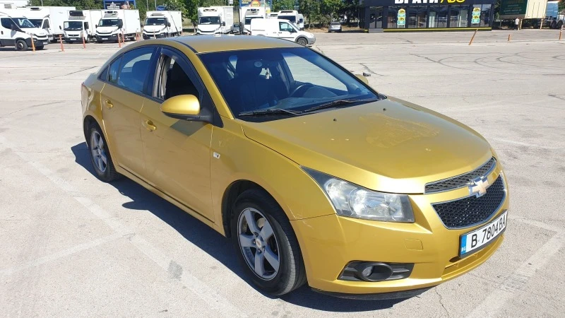 Chevrolet Cruze, снимка 3 - Автомобили и джипове - 46553646