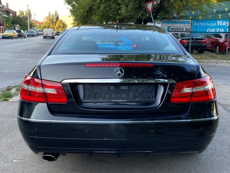 Mercedes-Benz E 200 7G-Tronic, снимка 3 - Автомобили и джипове - 47434533