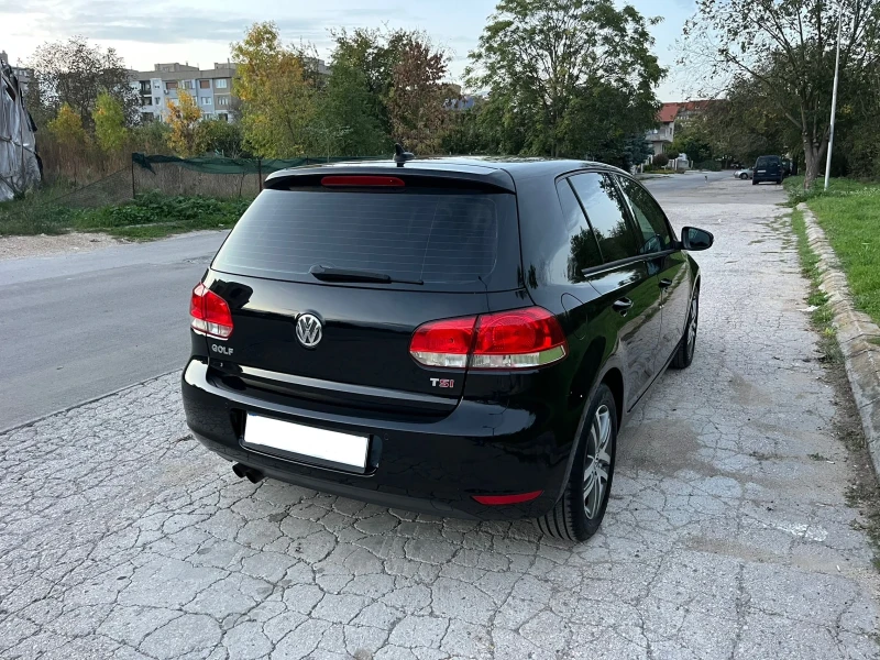 VW Golf 1.8, снимка 3 - Автомобили и джипове - 47564075