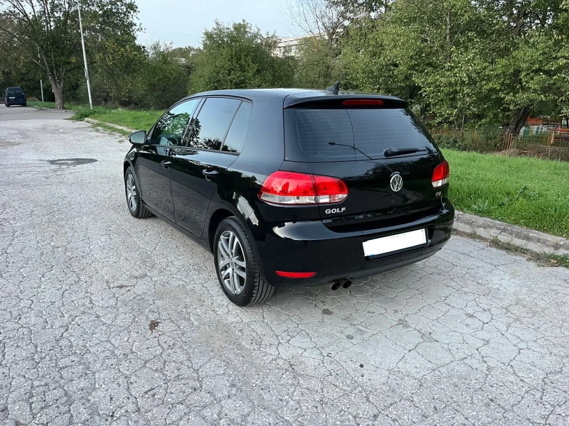 VW Golf 1.8, снимка 5 - Автомобили и джипове - 47564075