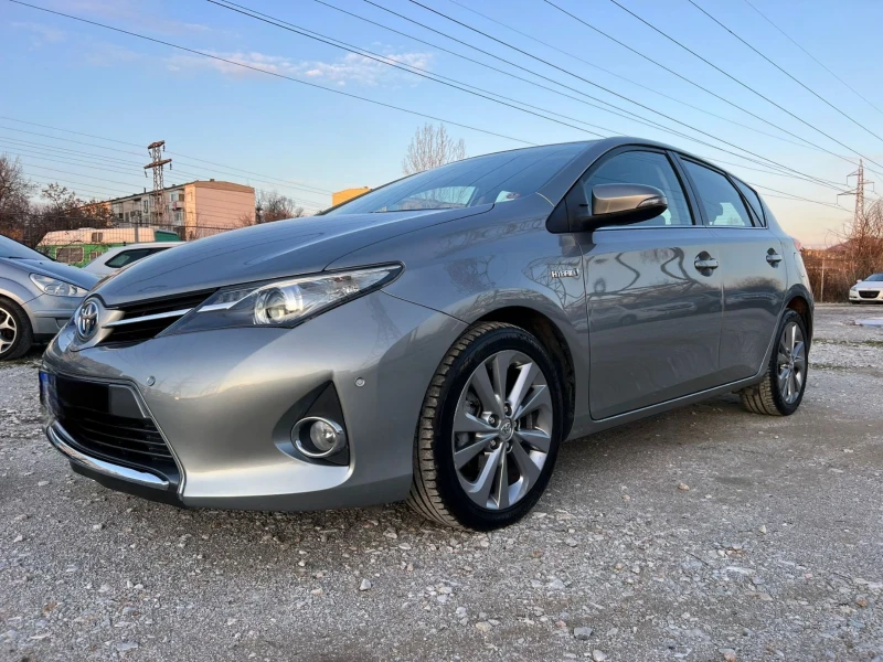 Toyota Auris, снимка 1 - Автомобили и джипове - 48299185