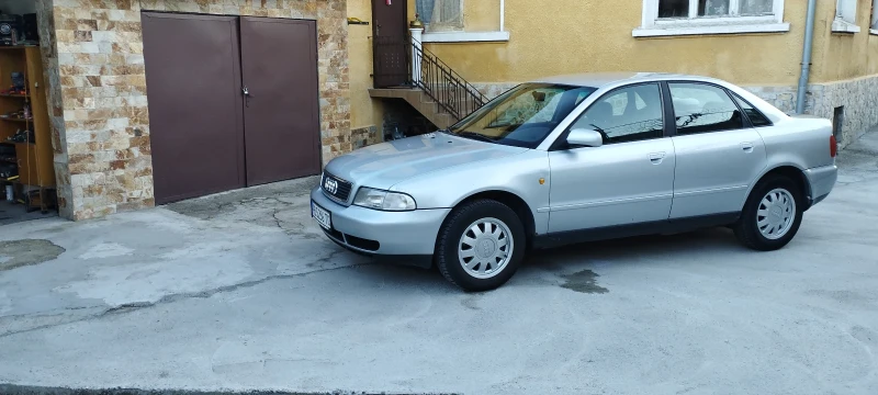 Audi A4, снимка 2 - Автомобили и джипове - 49427182