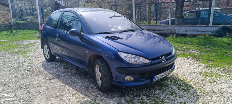 Peugeot 206, снимка 1 - Автомобили и джипове - 49608887