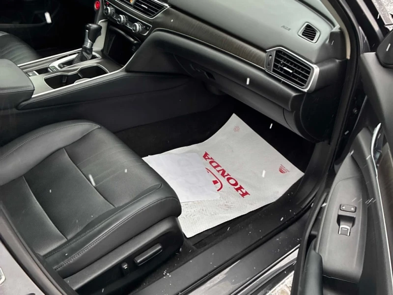 Honda Accord * Touring * CARFAX * БЕЗ ПЪРВОНАЧАЛНА ВНОСКА, снимка 13 - Автомобили и джипове - 52908284