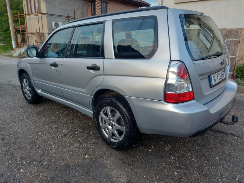 Subaru Forester 2.0. Газ бенцин, снимка 9 - Автомобили и джипове - 53063566