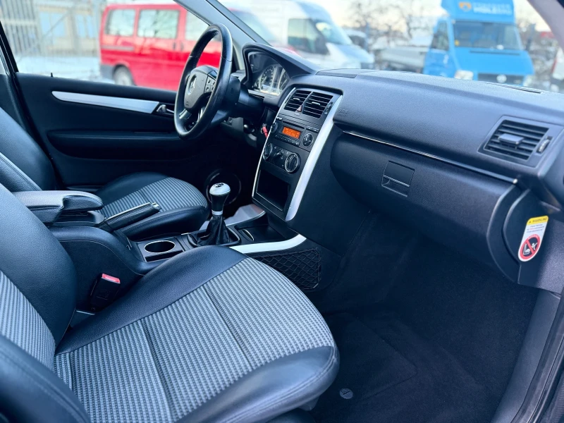 Mercedes-Benz B 150 1.5I-95kc, снимка 11 - Автомобили и джипове - 53089971