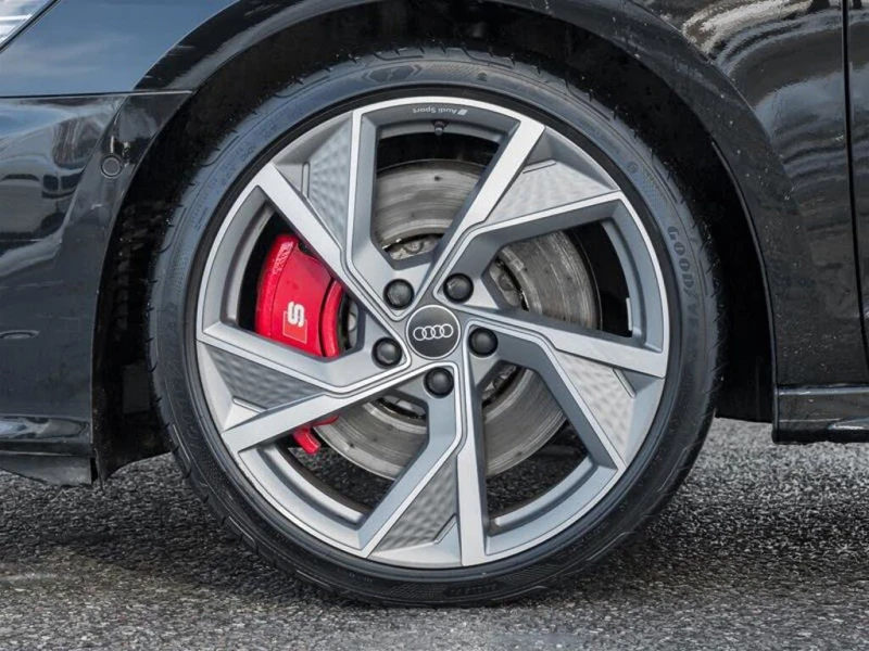 Audi S3 2.0T quattro Technik* HeadUp* AвтоКредит* (ЦЕНА ДО, снимка 6 - Автомобили и джипове - 53447878