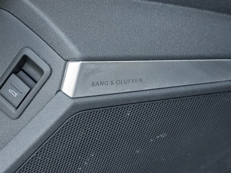 Audi S3 2.0T quattro Technik* HeadUp* AвтоКредит* (ЦЕНА ДО, снимка 17 - Автомобили и джипове - 53447878