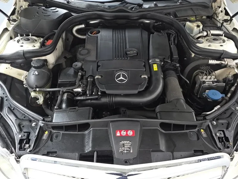 Mercedes-Benz E 200  W212 E200 Cgi Avant Garde, снимка 6 - Автомобили и джипове - 54925456
