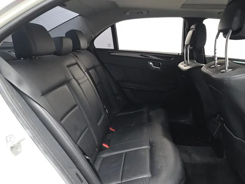 Mercedes-Benz E 200  W212 E200 Cgi Avant Garde, снимка 11 - Автомобили и джипове - 54925456