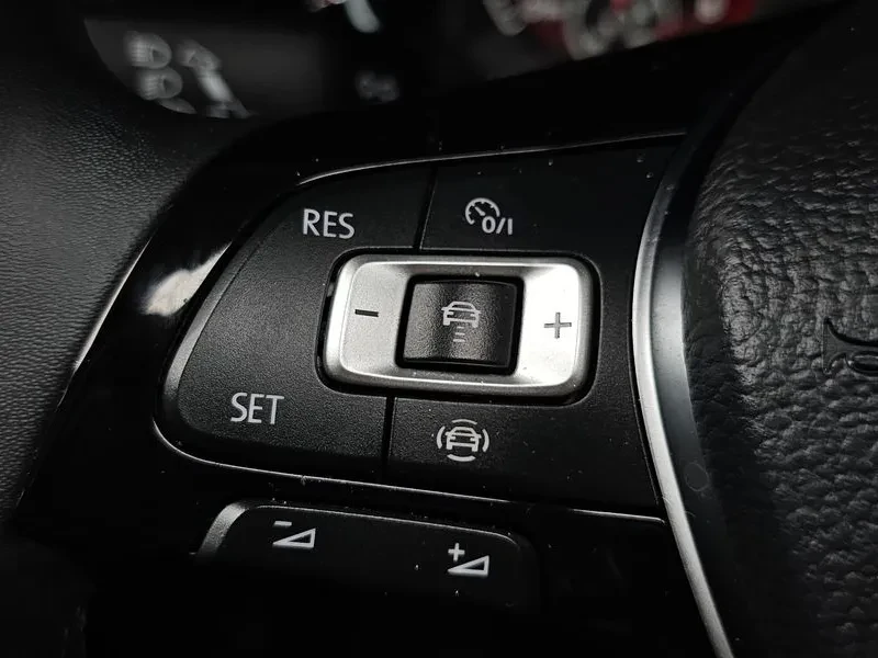 VW Jetta 7Th Generation 1.4 Tsi Prestige, снимка 13 - Автомобили и джипове - 55221803