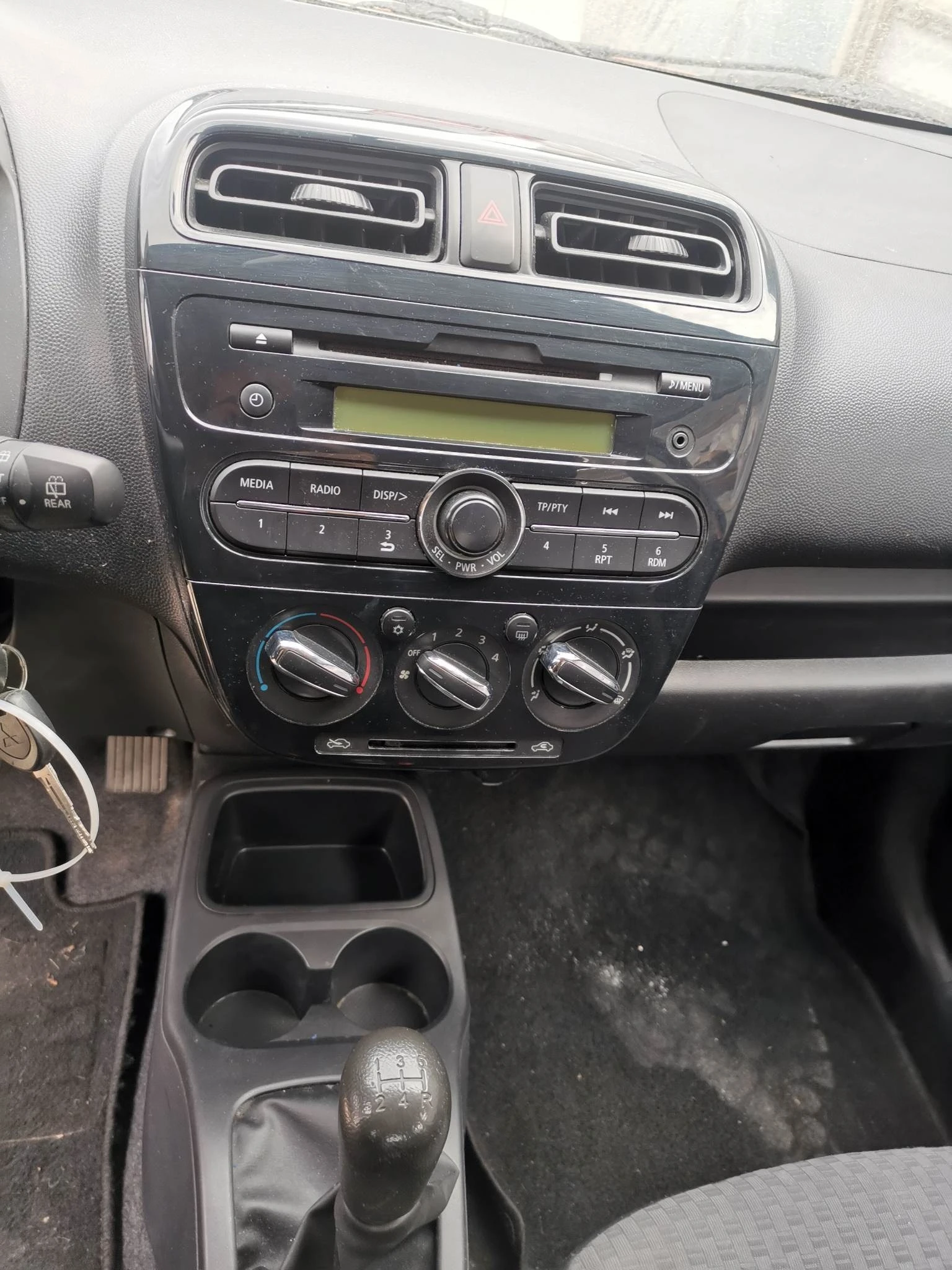 Mitsubishi Space star 1.0i | Mobile.bg   12