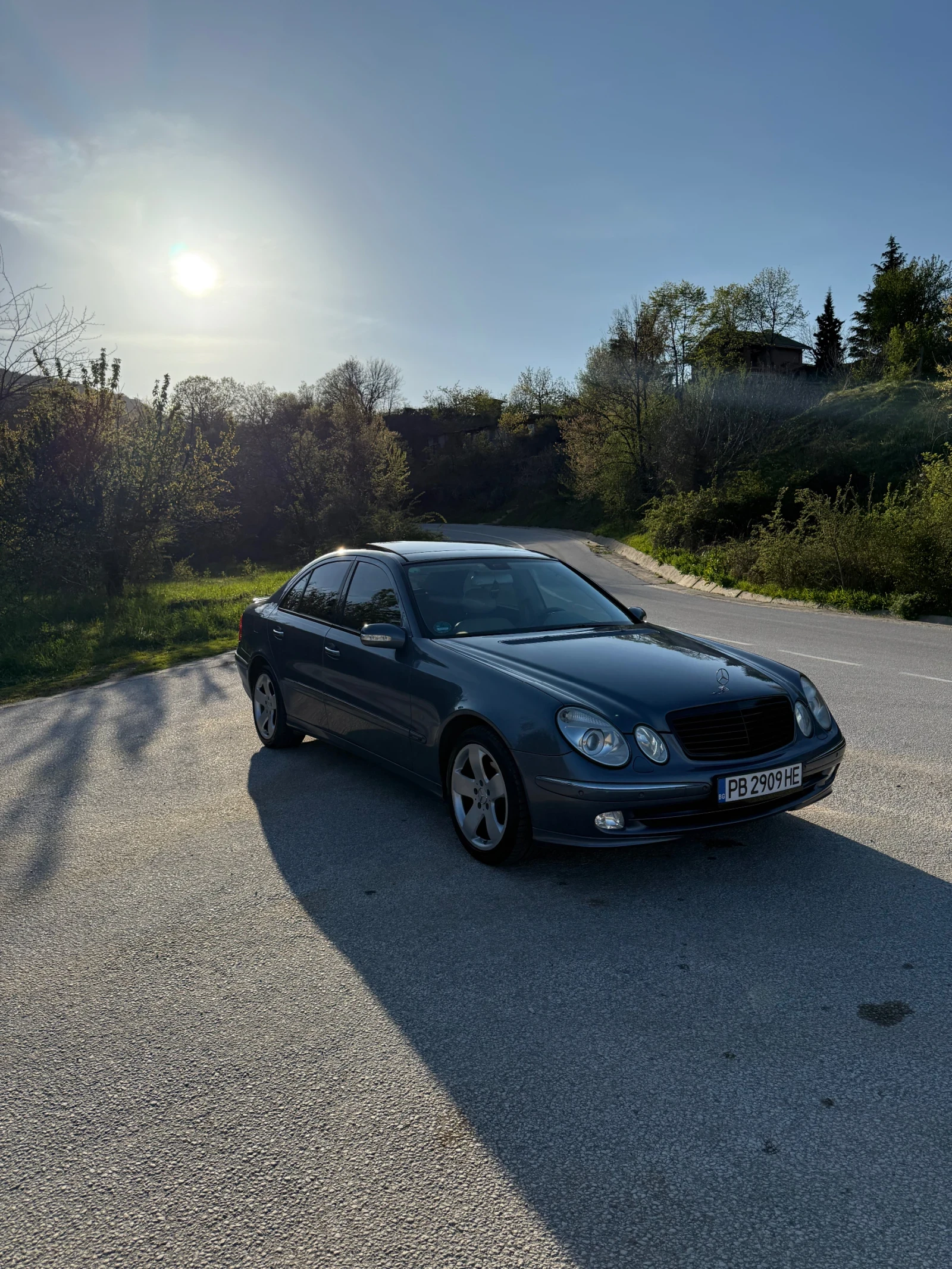 Mercedes-Benz E 320  - изображение 2