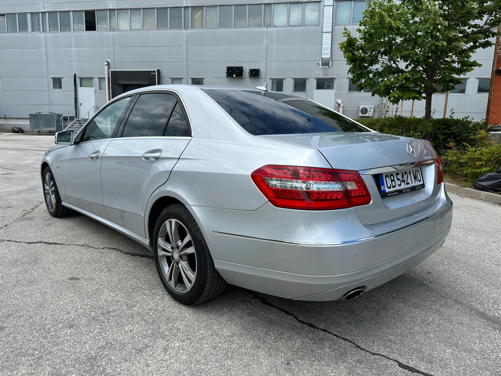 Mercedes-Benz E 350 3.0d 231 к.с. - изображение 3