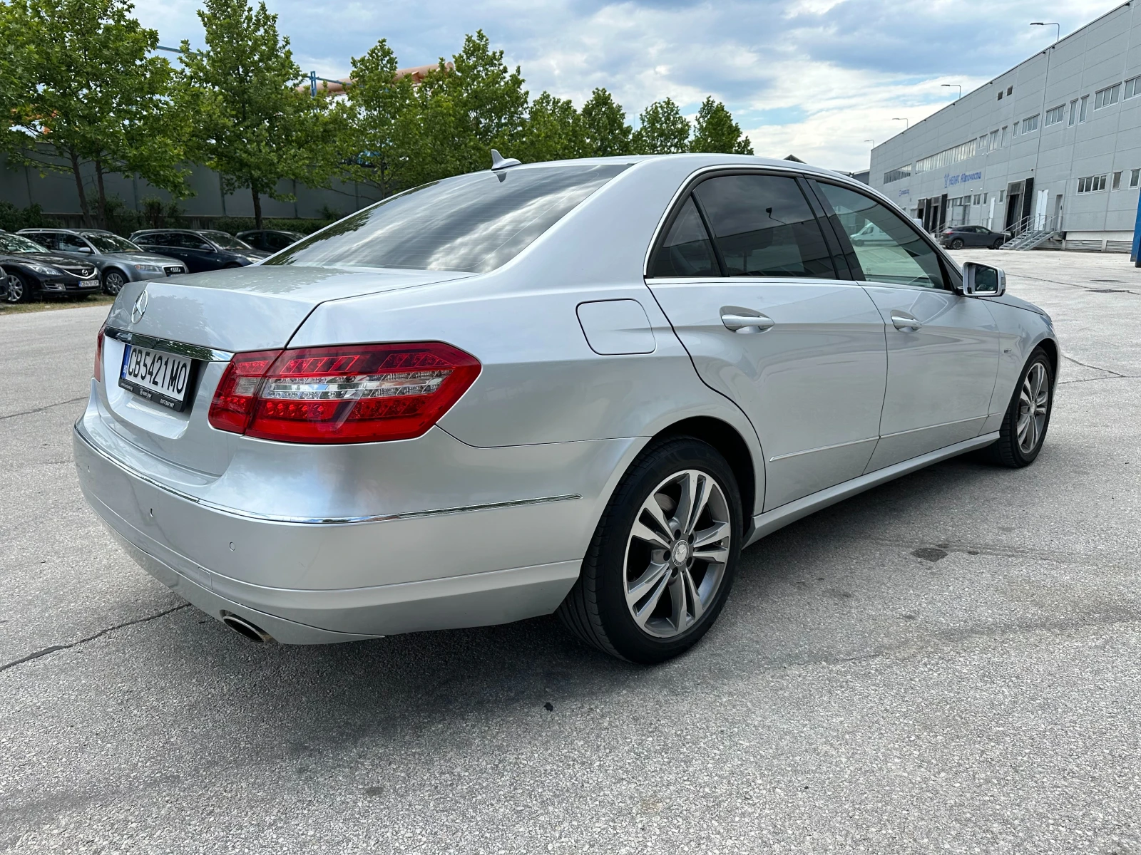 Mercedes-Benz E 350 3.0d 231 к.с. - изображение 4